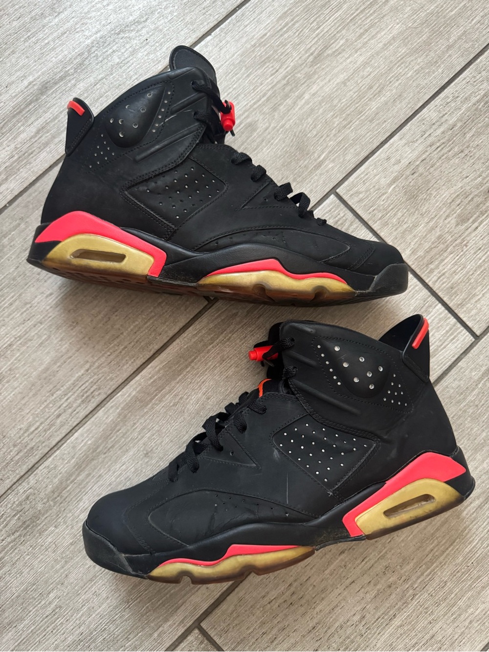 Jordan Men’s Black with Red and Gold Basketball Sneakers